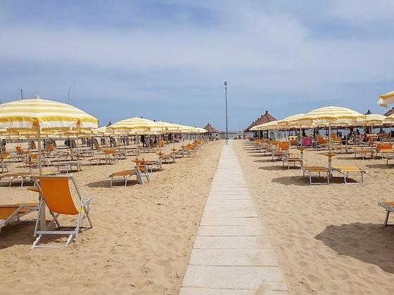 Tramonti Apartments Pescara Buitenkant foto